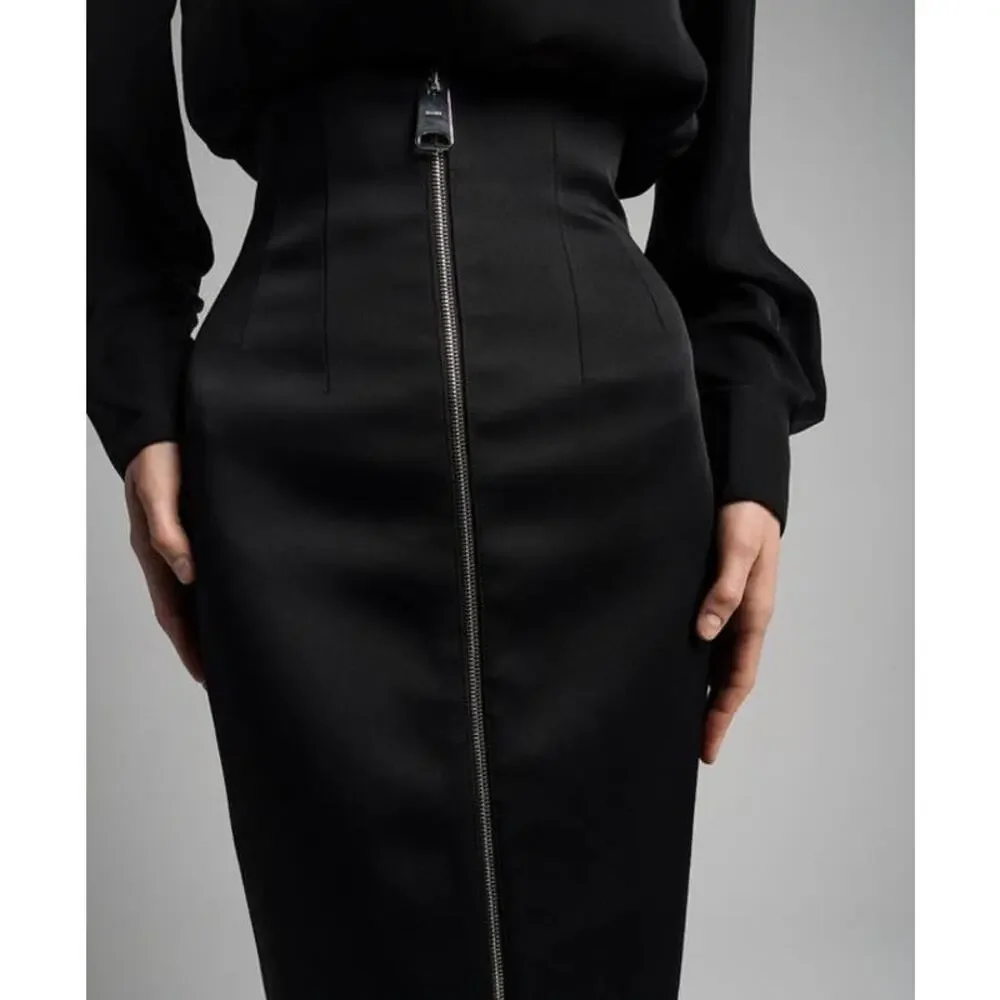 Khaite Ruddy Pencil Zip Front Midi Skirt in Black 2